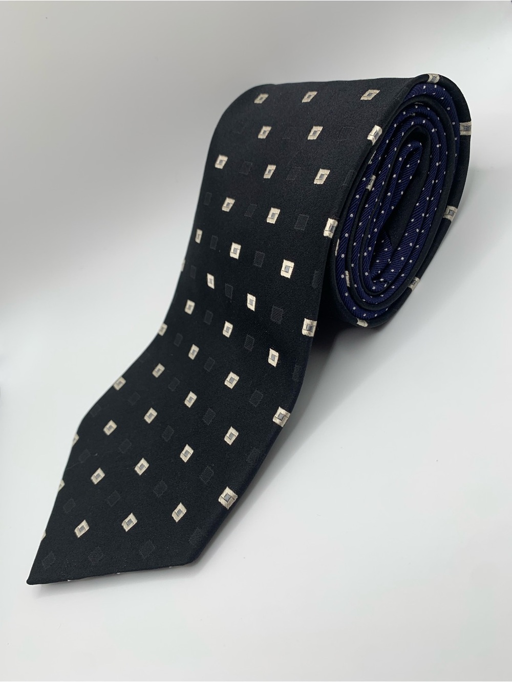 TOMMY HILFIGER Black Silk Tie with Silver Square Motif and Navy Contrast